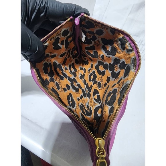 Authentic MCM Visetos Liz Shopper Pochette/Wristlet Purple - Picture 9 of 11